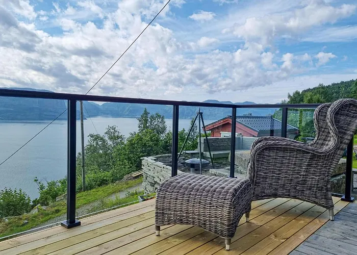 Stunning In Lavik (Sogn og Fjordane)